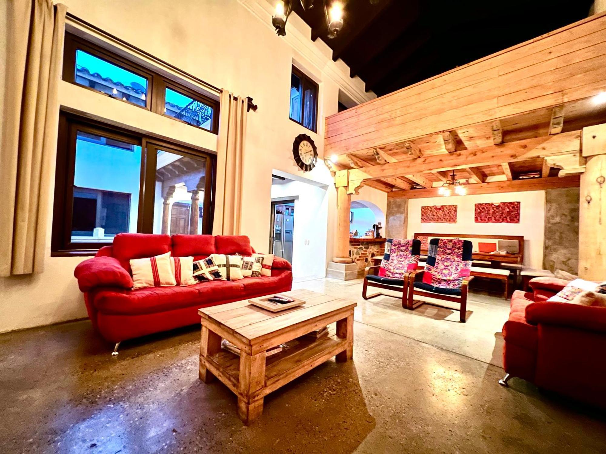 Spacious Gem In The Heart Of Antigua *