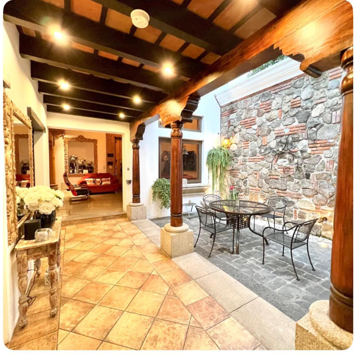 Ferienhaus Spacious Gem In The Heart Of Antigua *